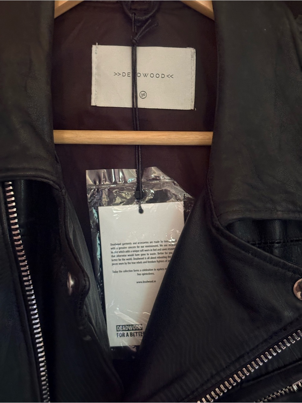 NWOT! Women's DEADWOOD Classic Leather Biker Jacket sz 36 - Picture 4 of 6